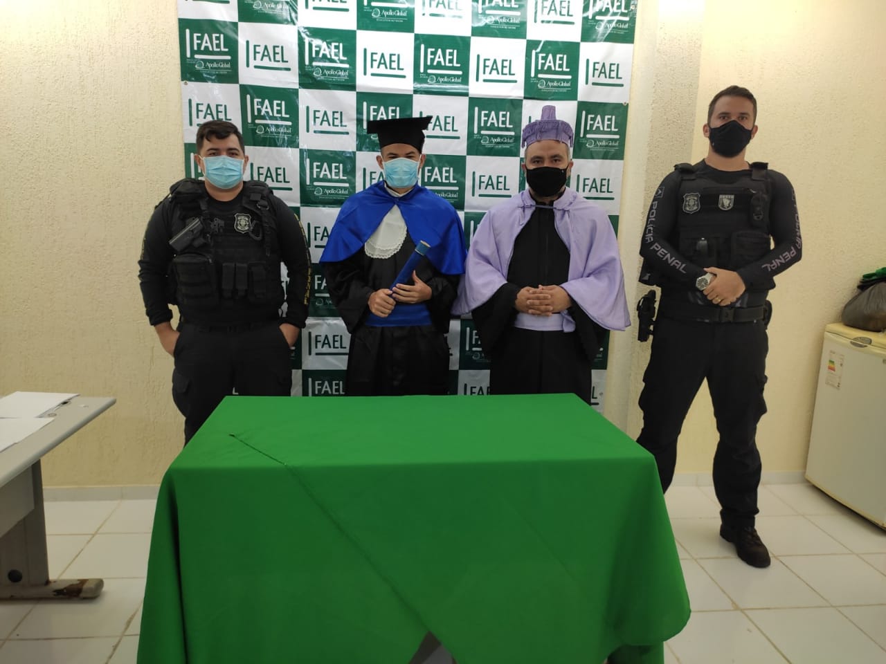 Interno do sistema prisional cearense conquista sonho do diploma de ensino superior