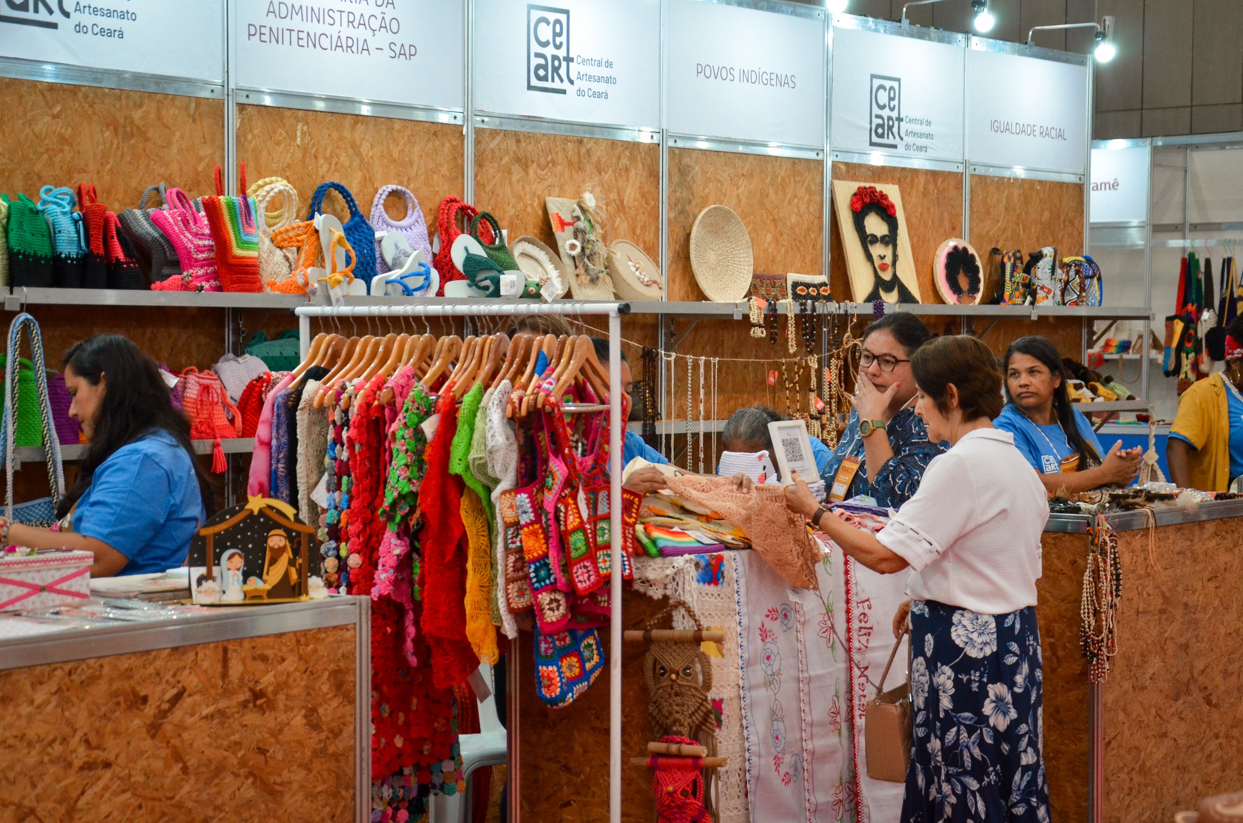 Artesanato produzido por internos do sistema prisional do Ceará é destaque da 5ª edição da Feira Nacional de Artesanato e Cultura