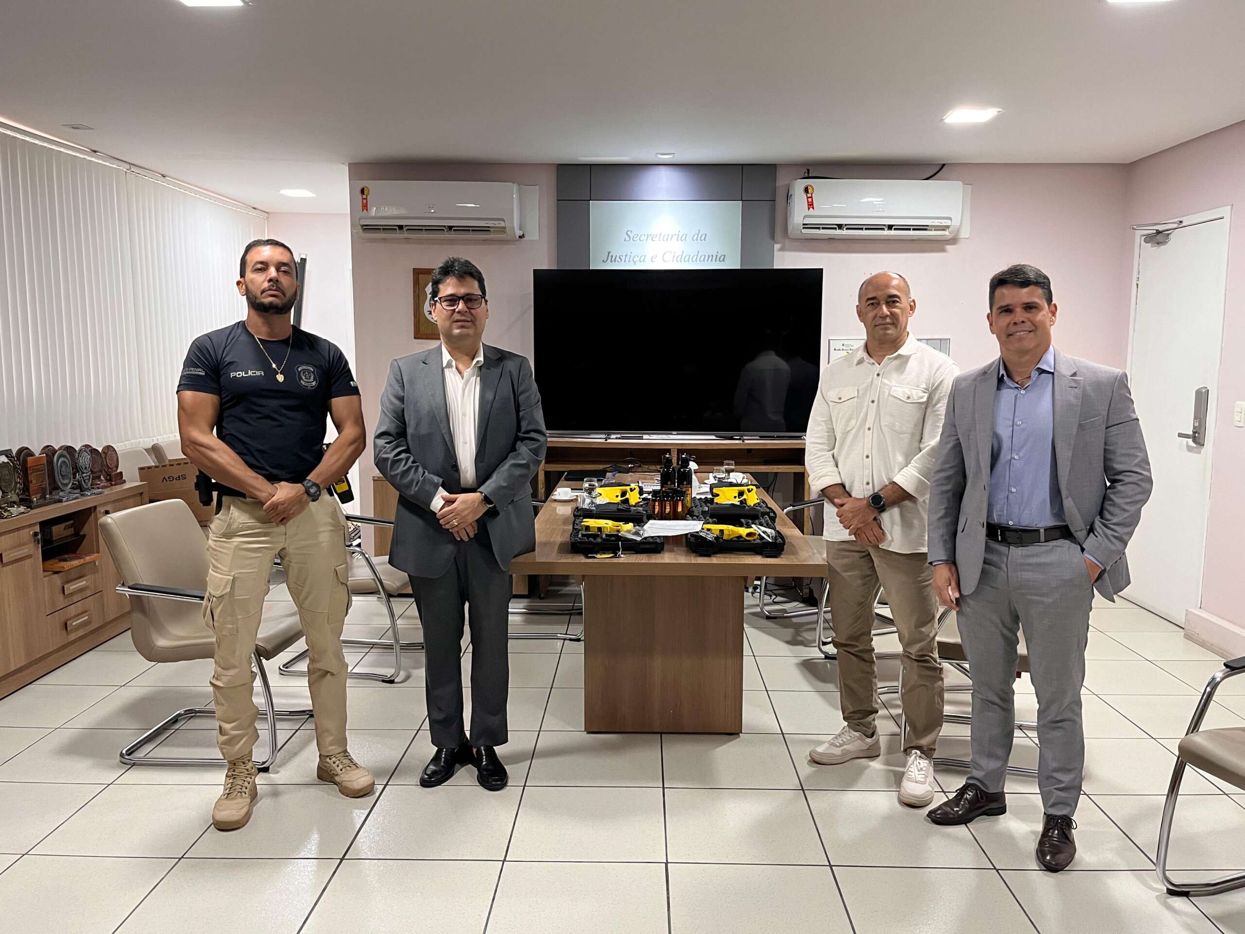 SAP e MPCE firmam cooperação técnica para treinar policiais do órgão e fornecer armas de menor potencial ofensivo