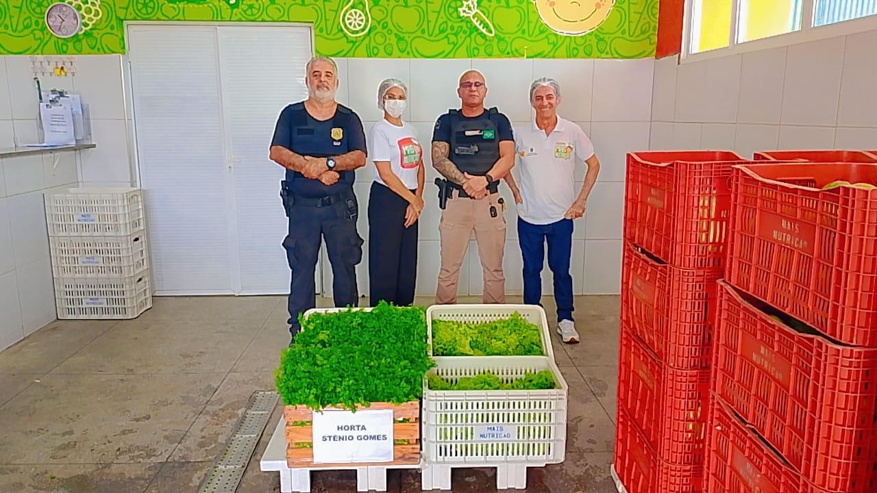 Programa Mais Nutrição recebe doação de alimentos produzidos por internos em unidade prisional de Itaitinga